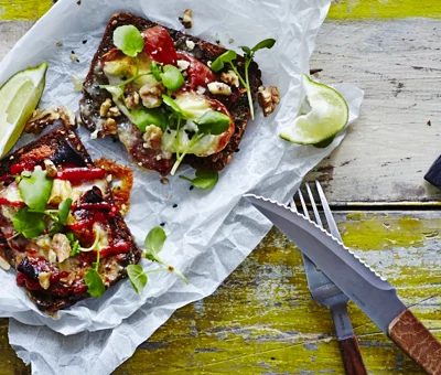 Varmt smørrebrød med chorizo og Creamy White